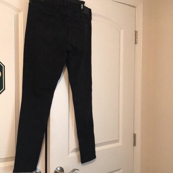 Black Levi 711 Skinny Jeans. Size 31 - Picture 2 of 4